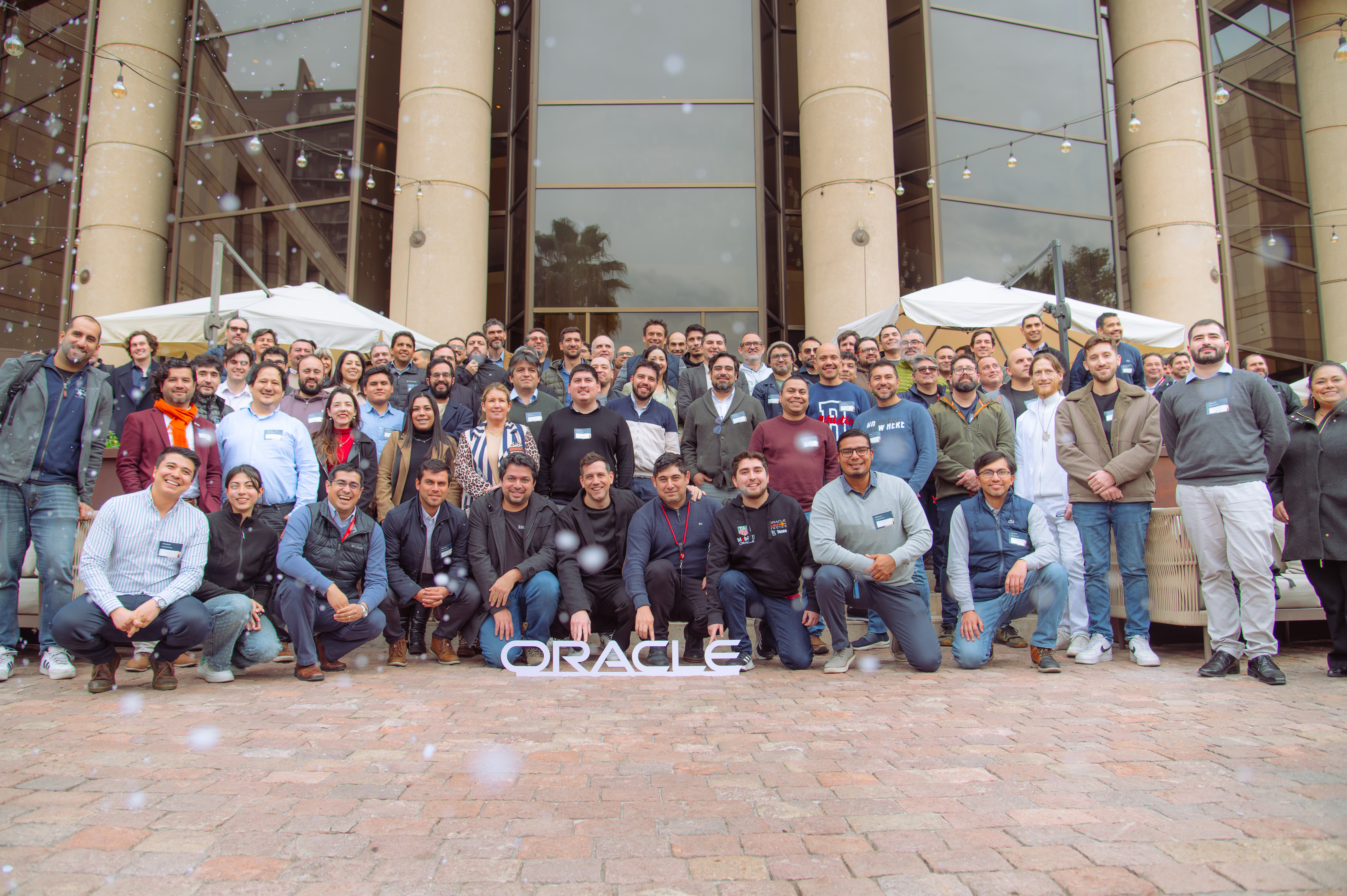 Oracle — Foto grupal